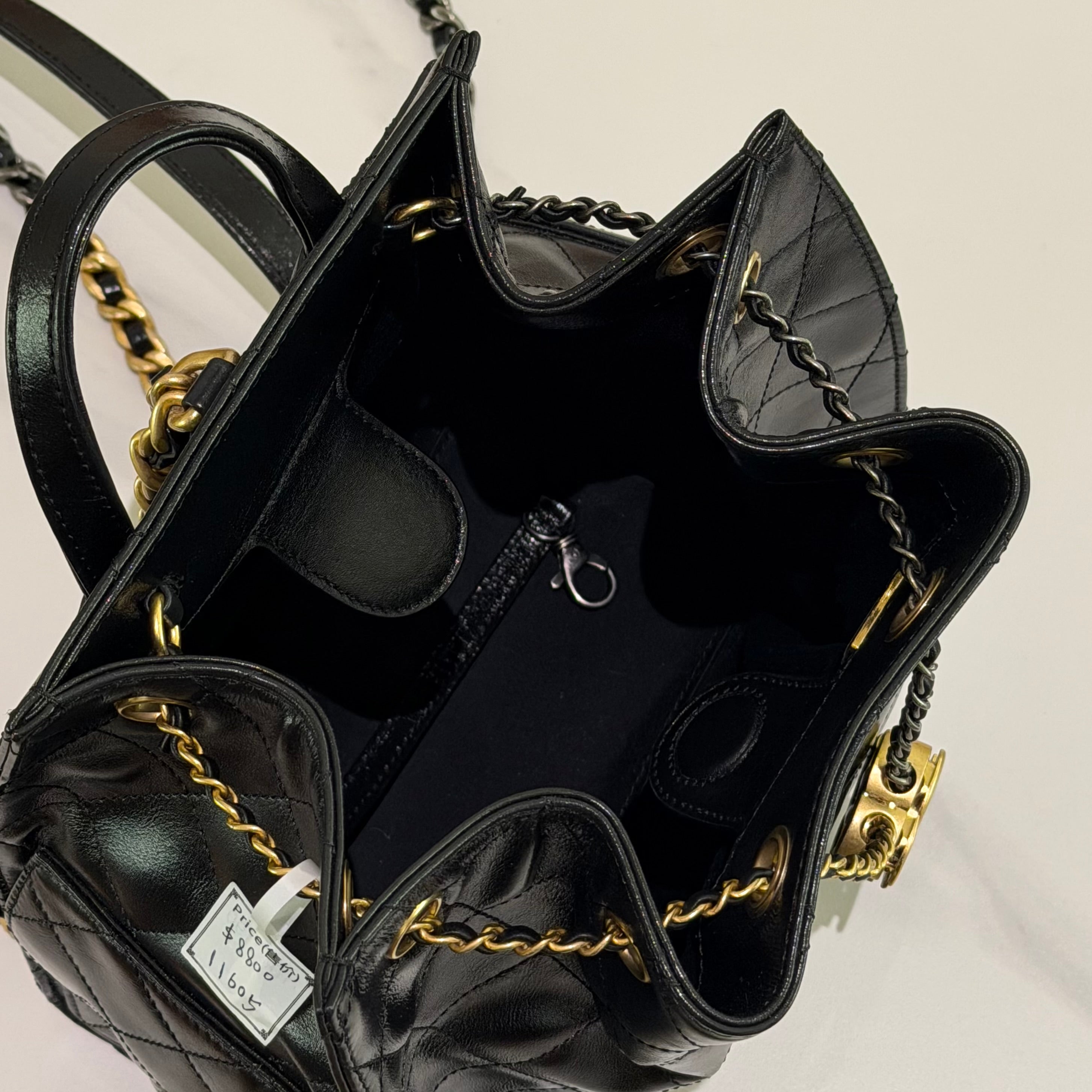 Chanel 25Bag Black Backpack (Chip Model)
