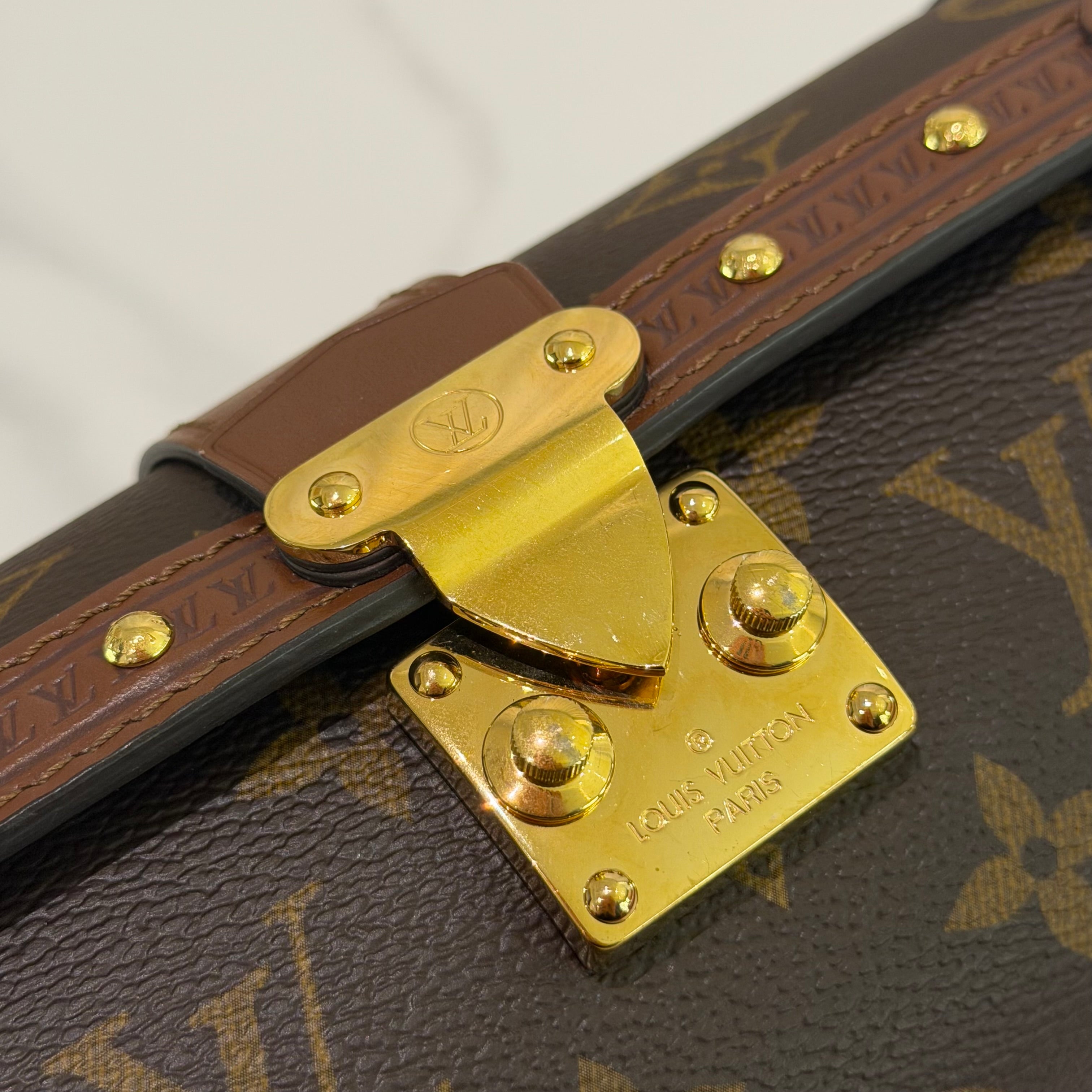 Louis Vuitton Papillon Monogram Barrel Bag (Chip Model)