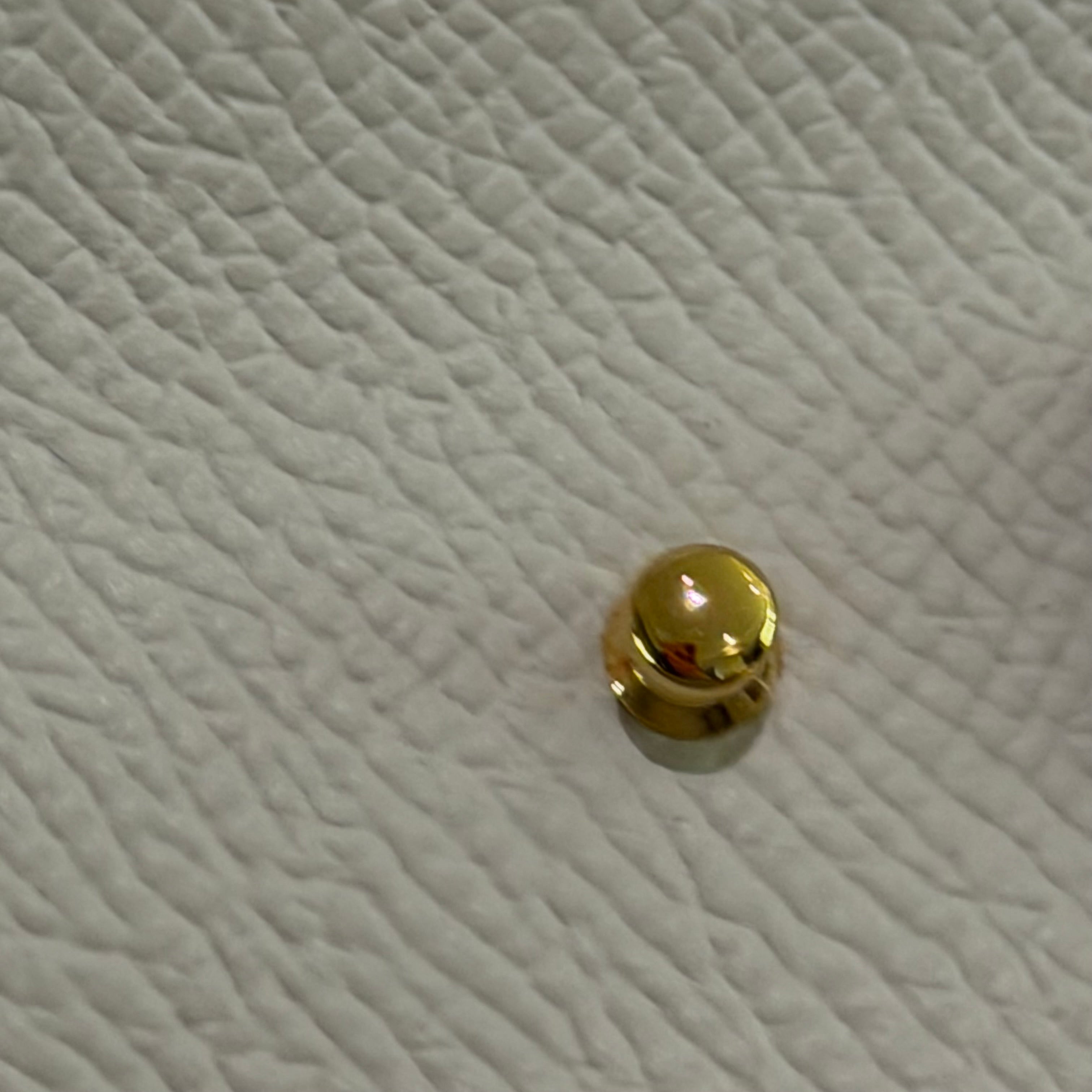 Hermes Kelly To Go Epsom M4 Gris Pale with Gold Hardware (Stamp B)