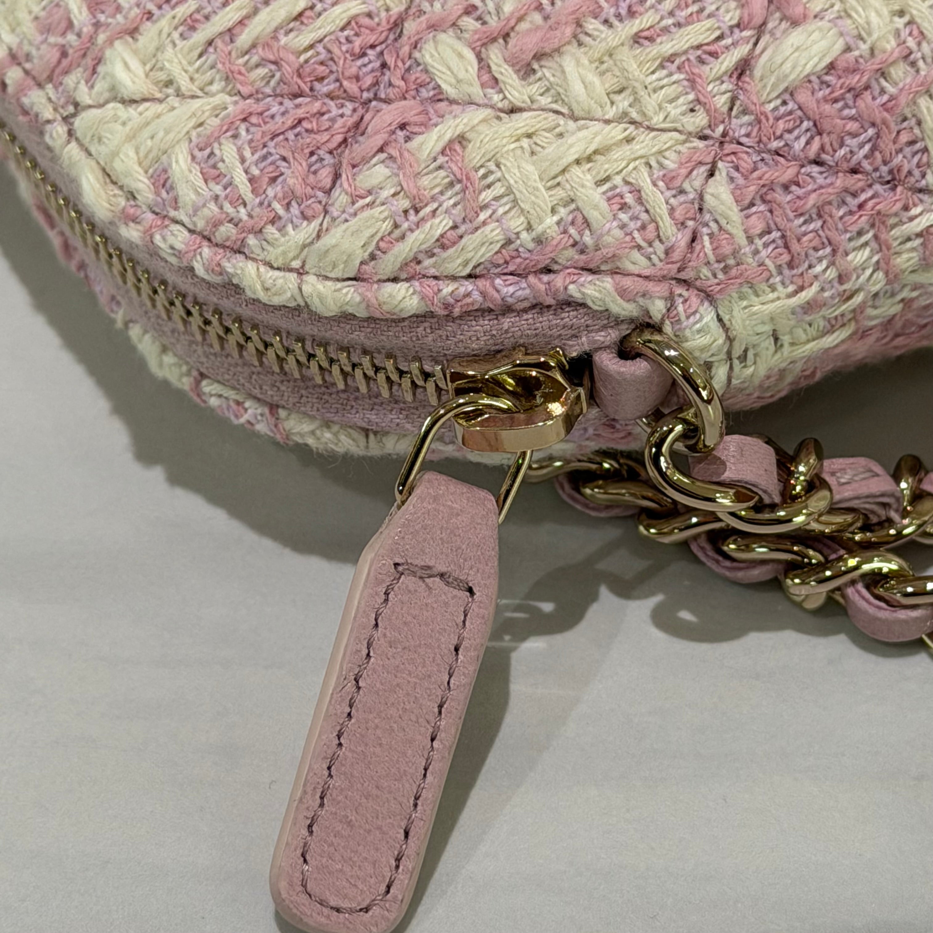 CHANEL Tweed Pink and White Woven Mini Shell Bag with Chip