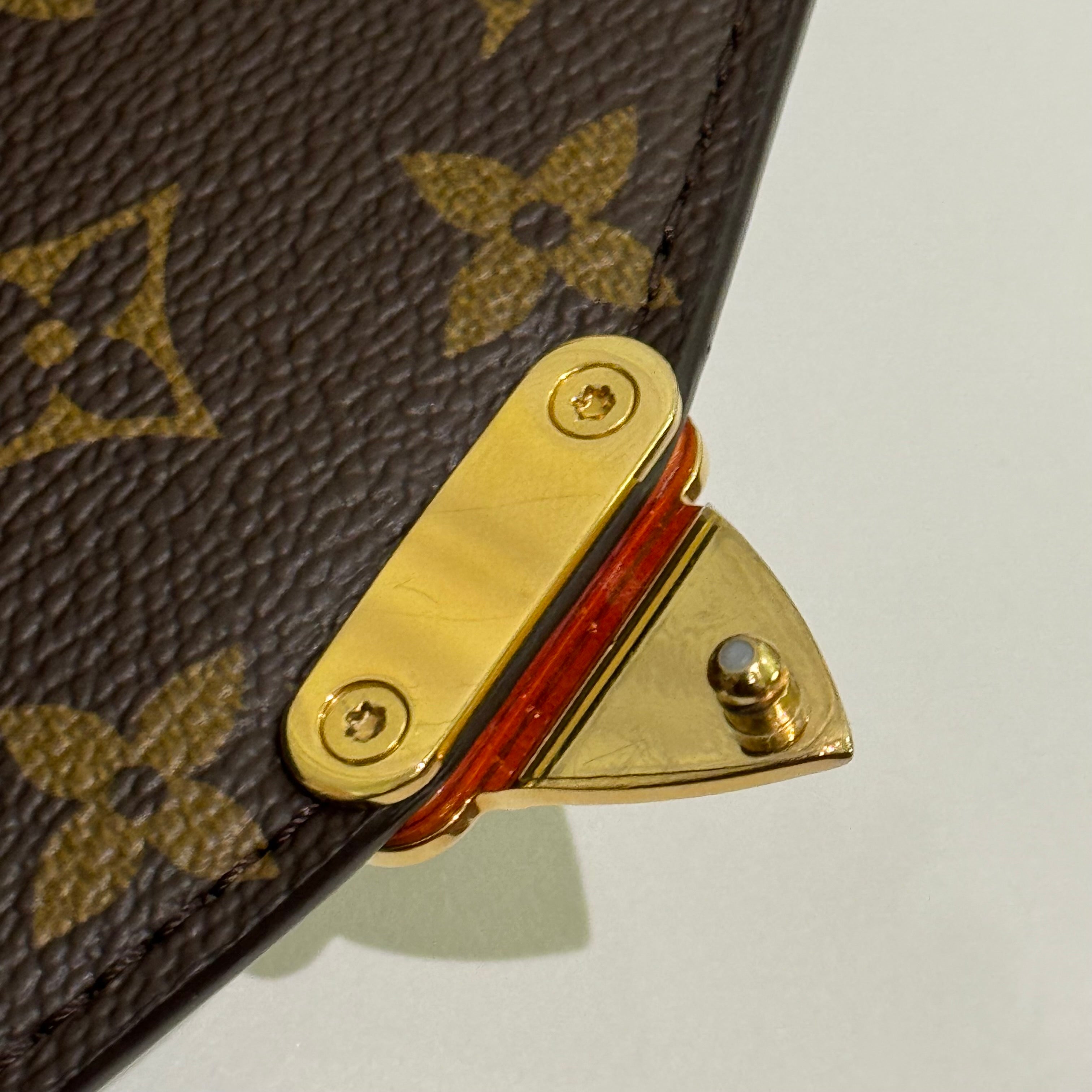 LOUIS VUITTON MÉTIS EAST WEST SHOULDER BAG