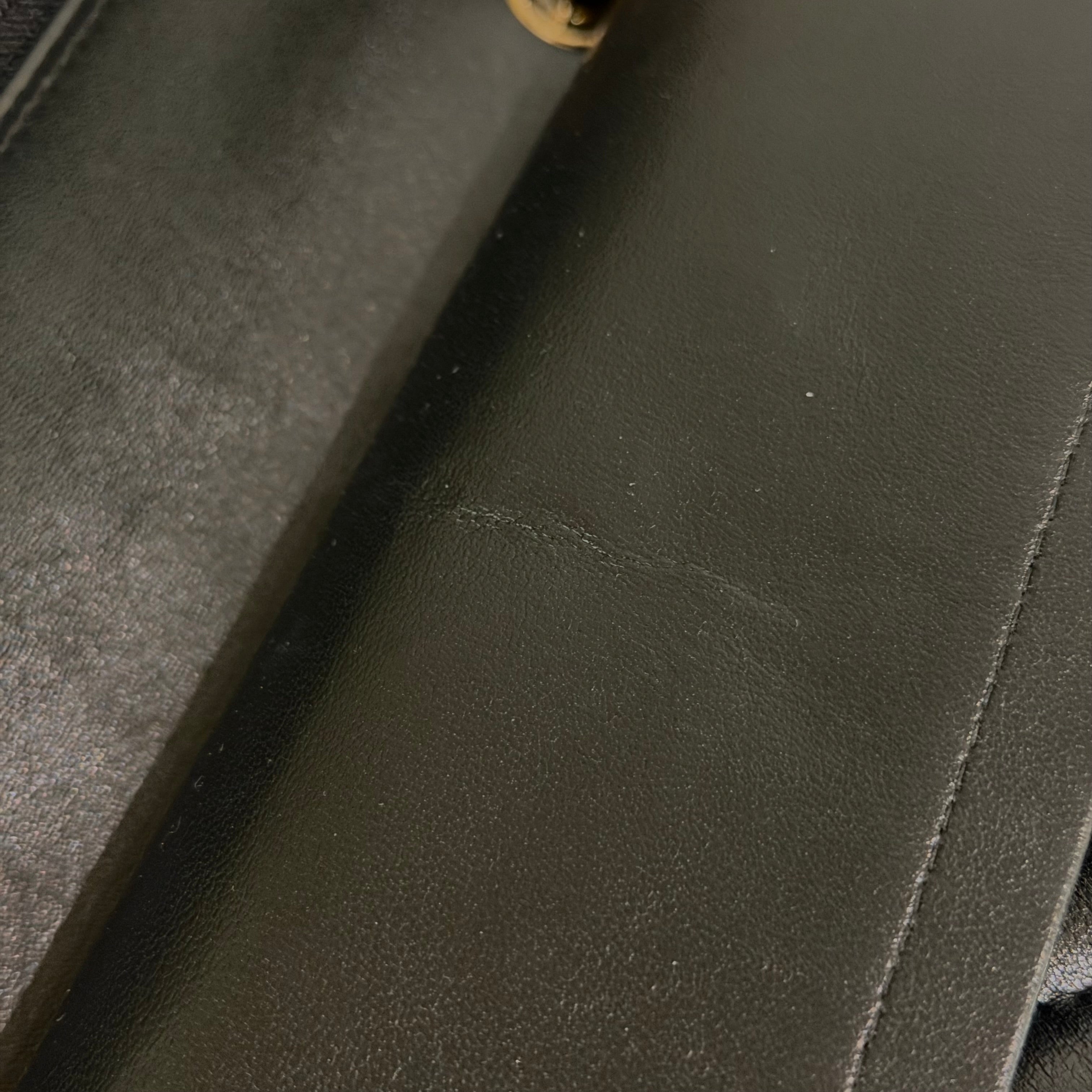 CHANEL CLASSIC FLAP MEDIUM V-QUILTED LAMBSKIN (LASER MODEL)