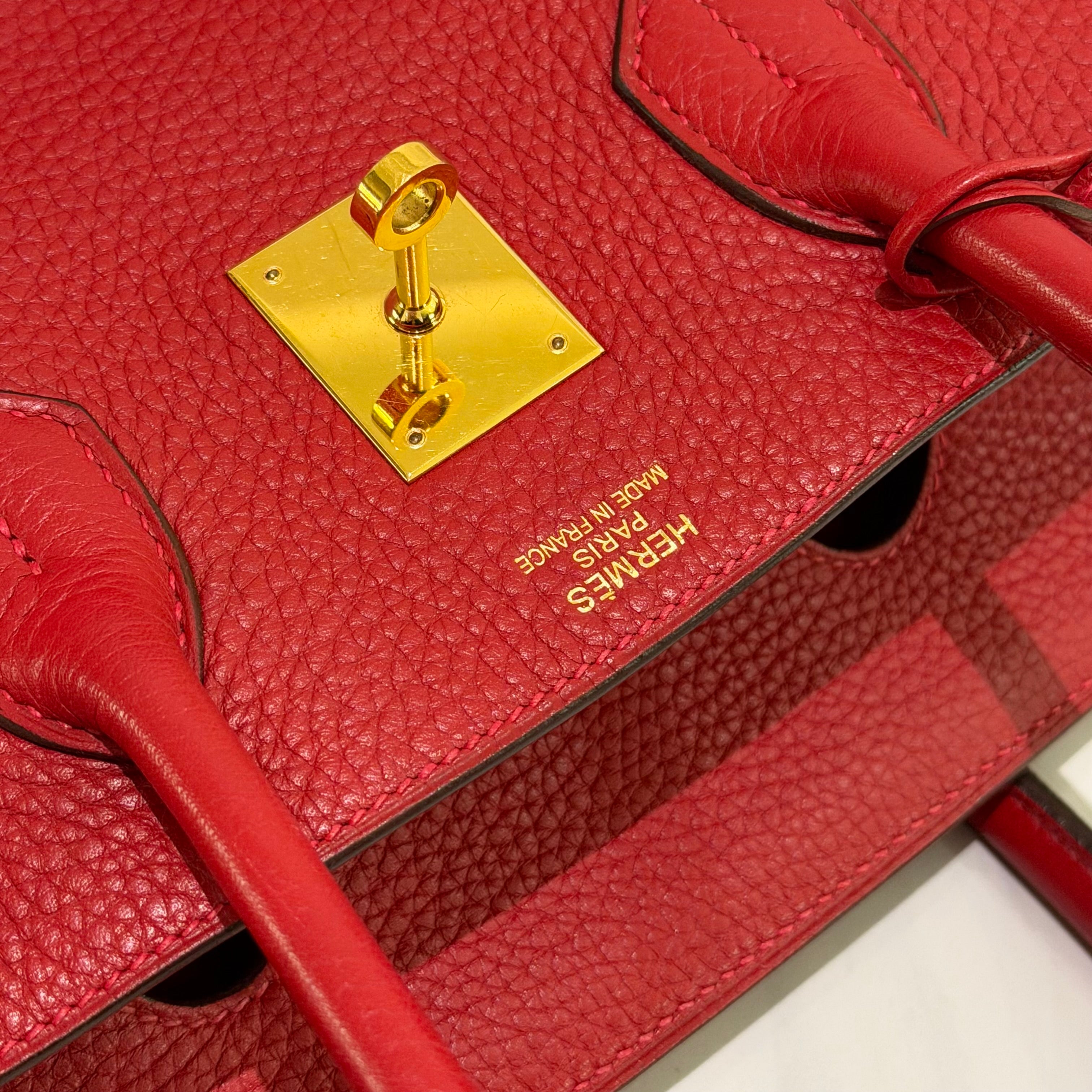 HERMÈS BIRKIN 35 ROUGE CASAQUE WITH GOLD HARDWARE