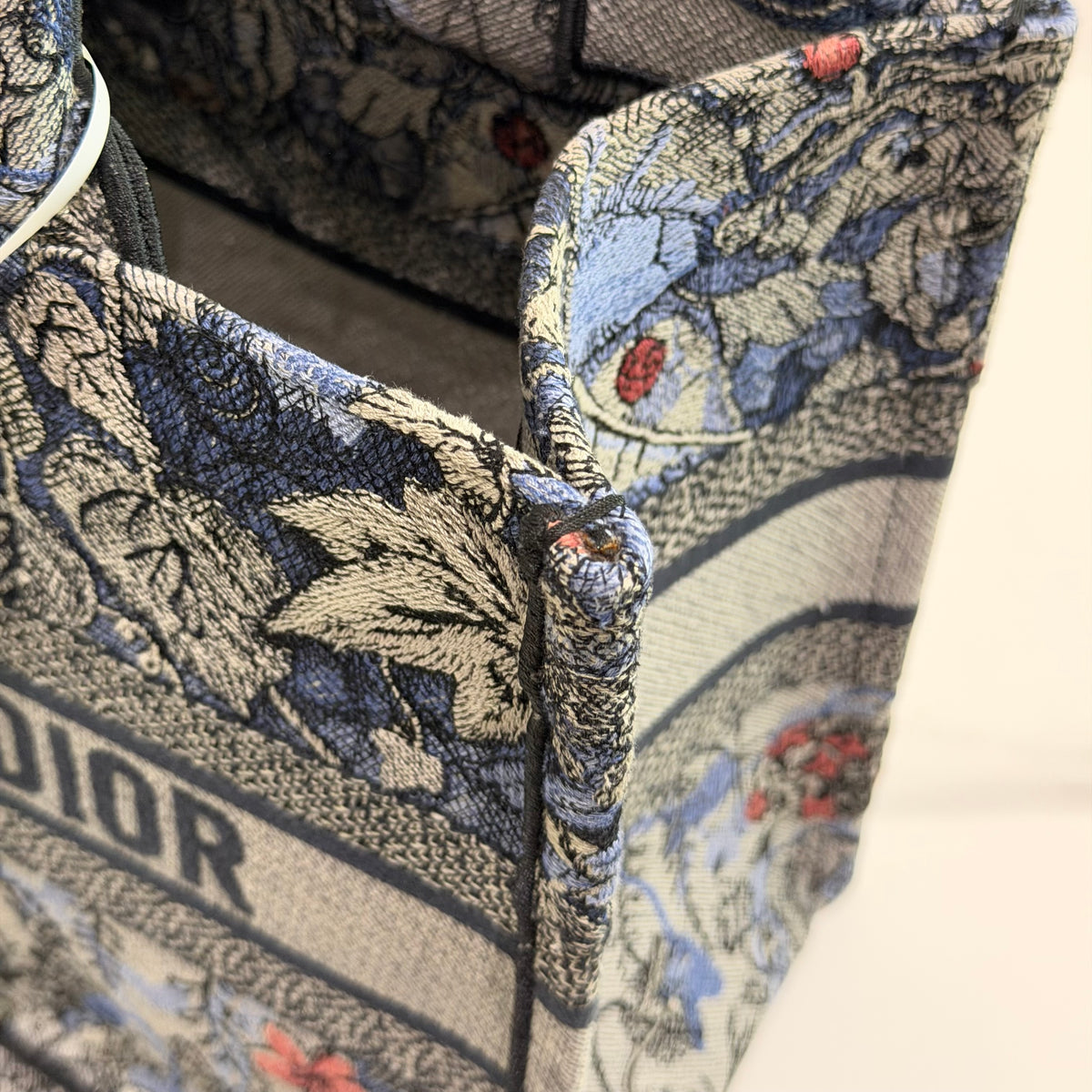 Dior Medium Tote Jardin Magique Limited Edition | DIOR