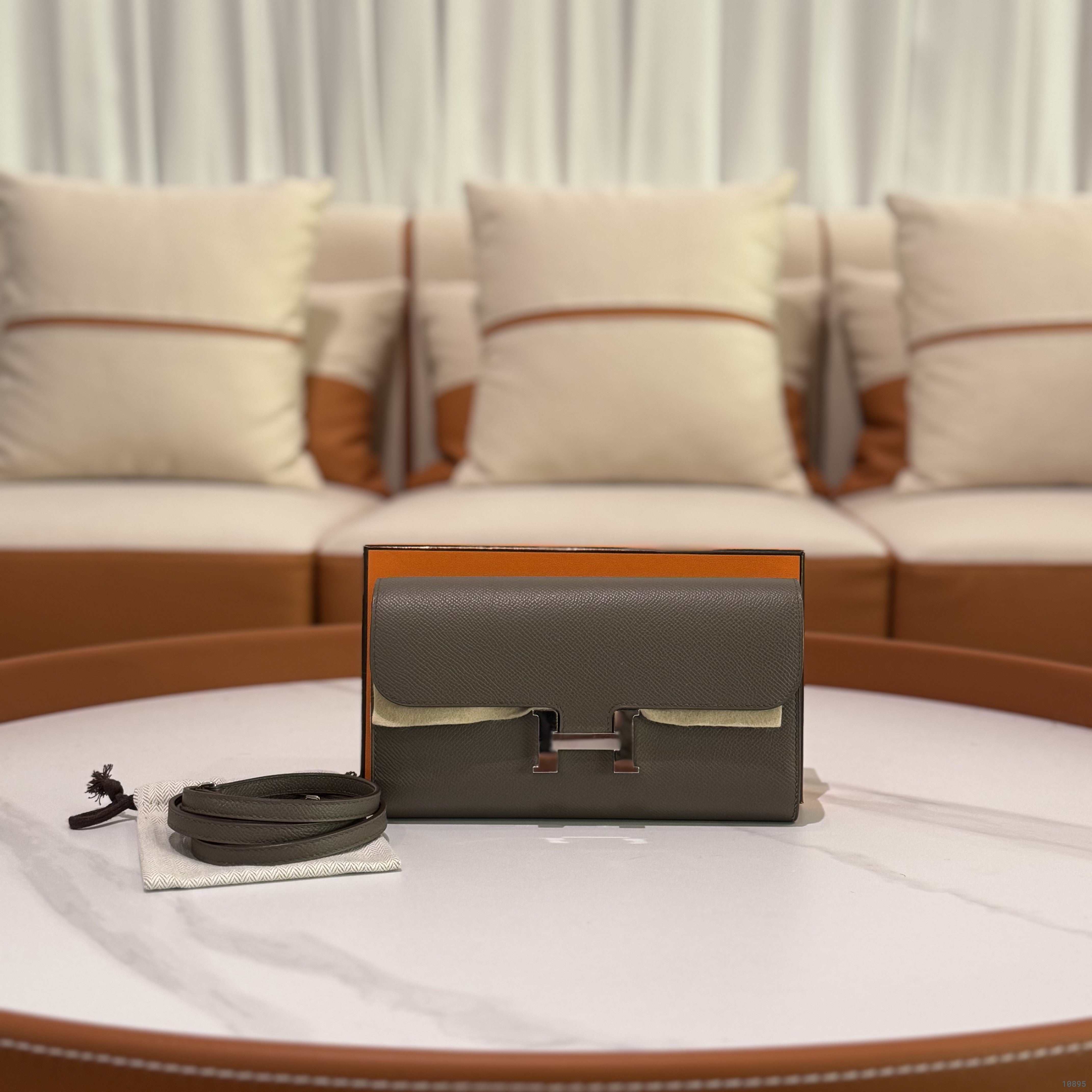 HERMES CONSTANCE TO GO (CTG) ELEPHANT GREY WITH SILVER HARDWARE Z STAMP
