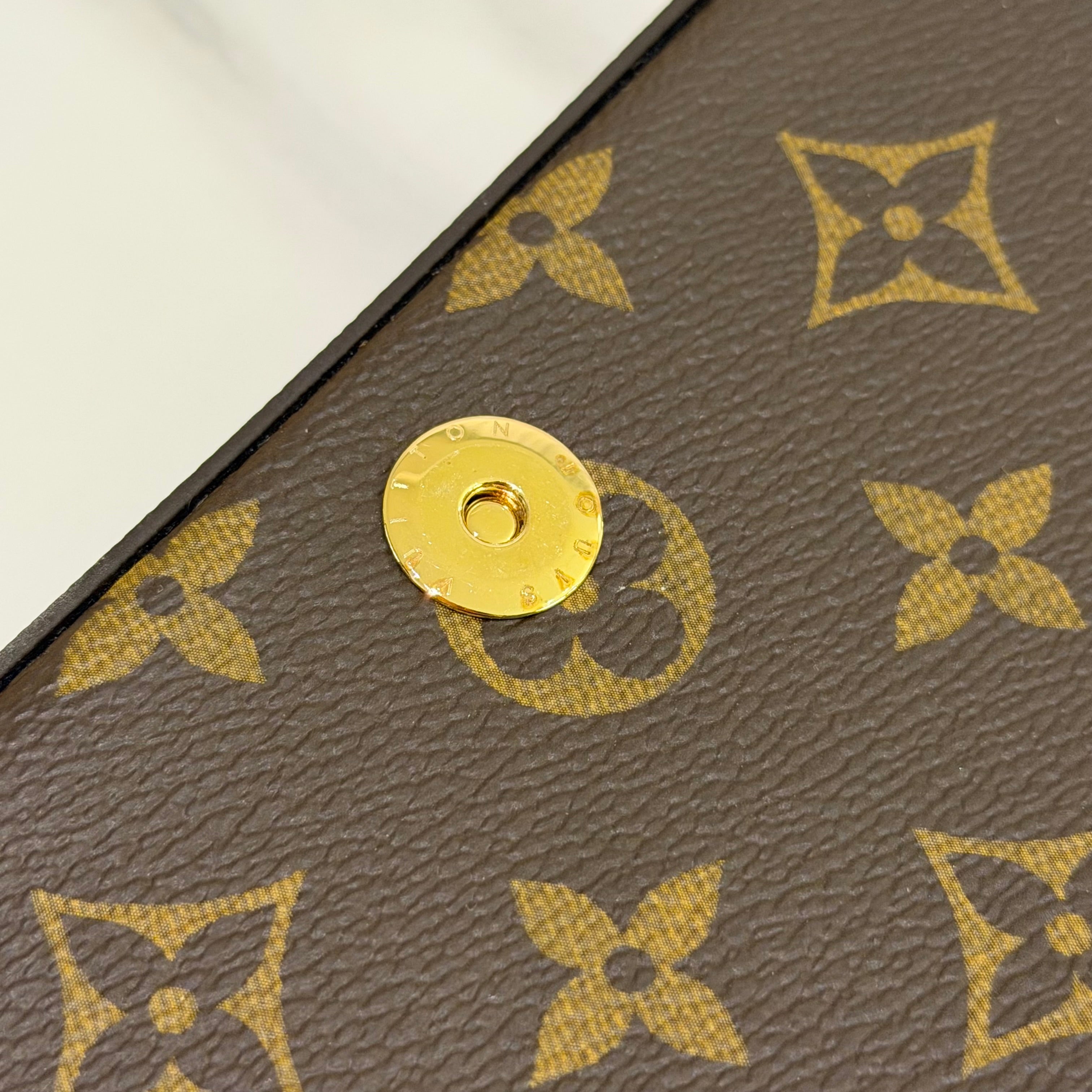 Louis Vuitton Christmas Limited Edition Felicie Pochette 3-in-1 Wallet Crossbody Bag | LOUIS VUITTON