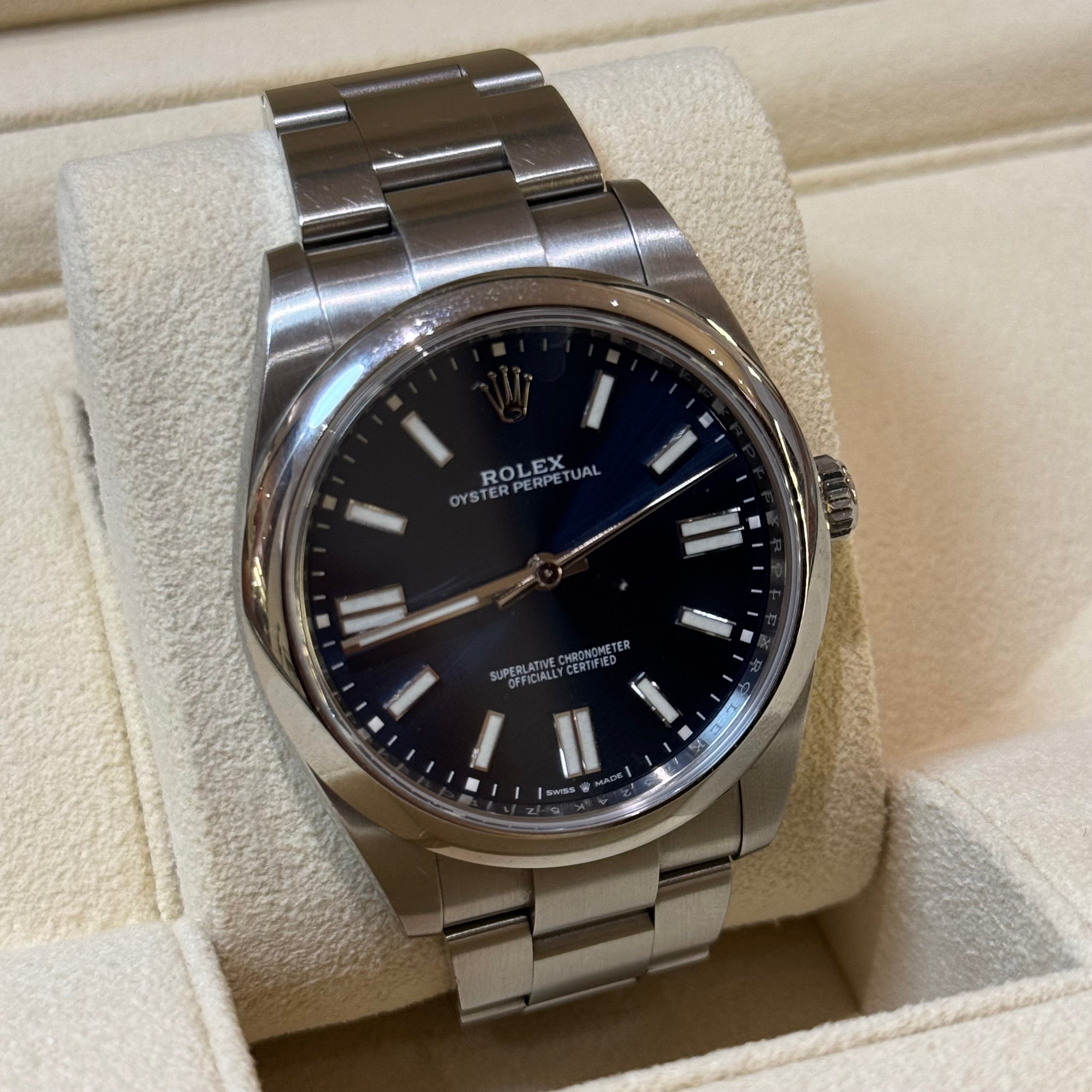 ROLEX OYSTER PERPETUAL 41 124300-0003
