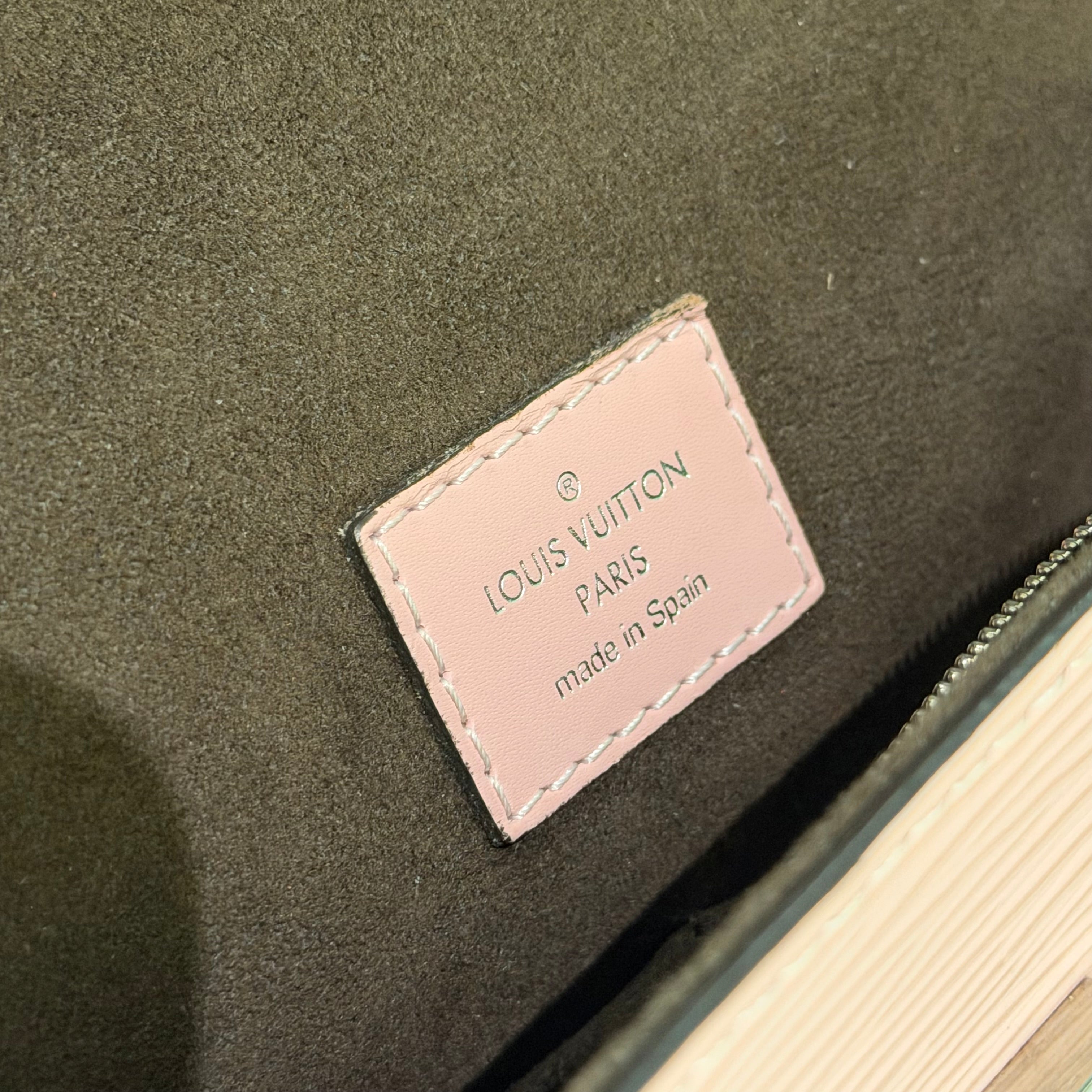 Louis Vuitton Epi Leather Pink Messenger Bag (With Strap)
