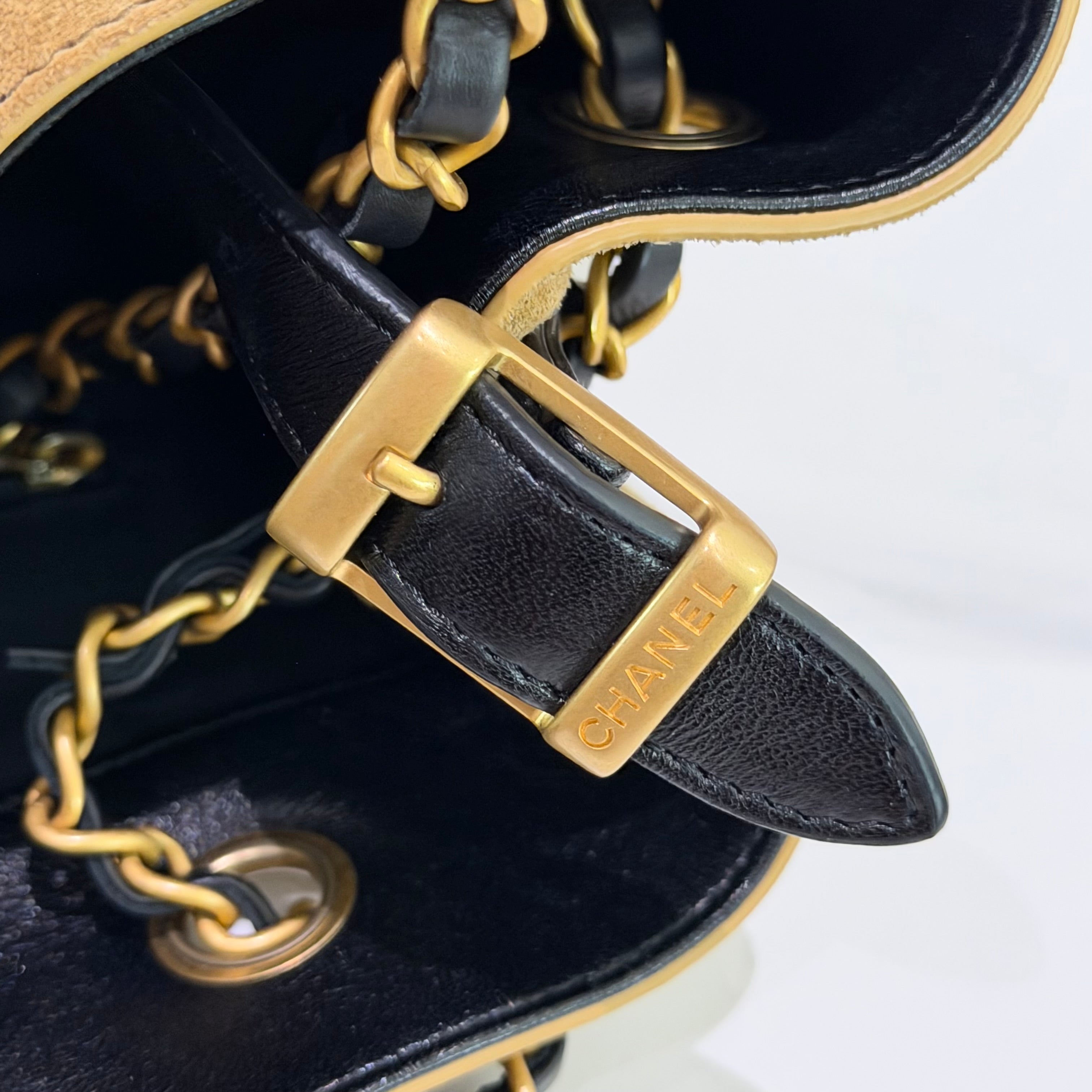 CHANEL 25A Hobo Suede & Black Vertical Quilted Handbag with Gold Chain