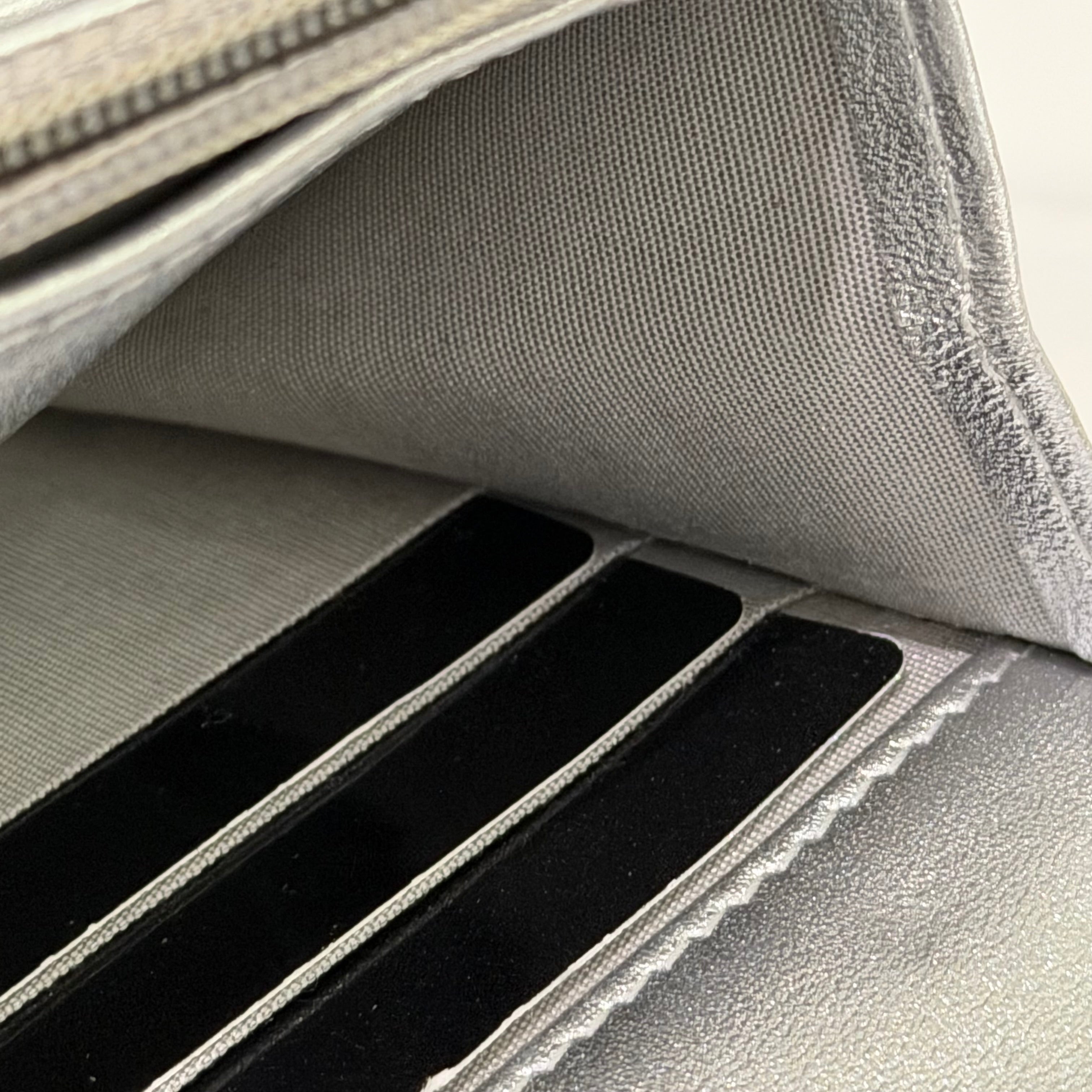 CHANEL WOC Silver Round-Ring Chain Wallet