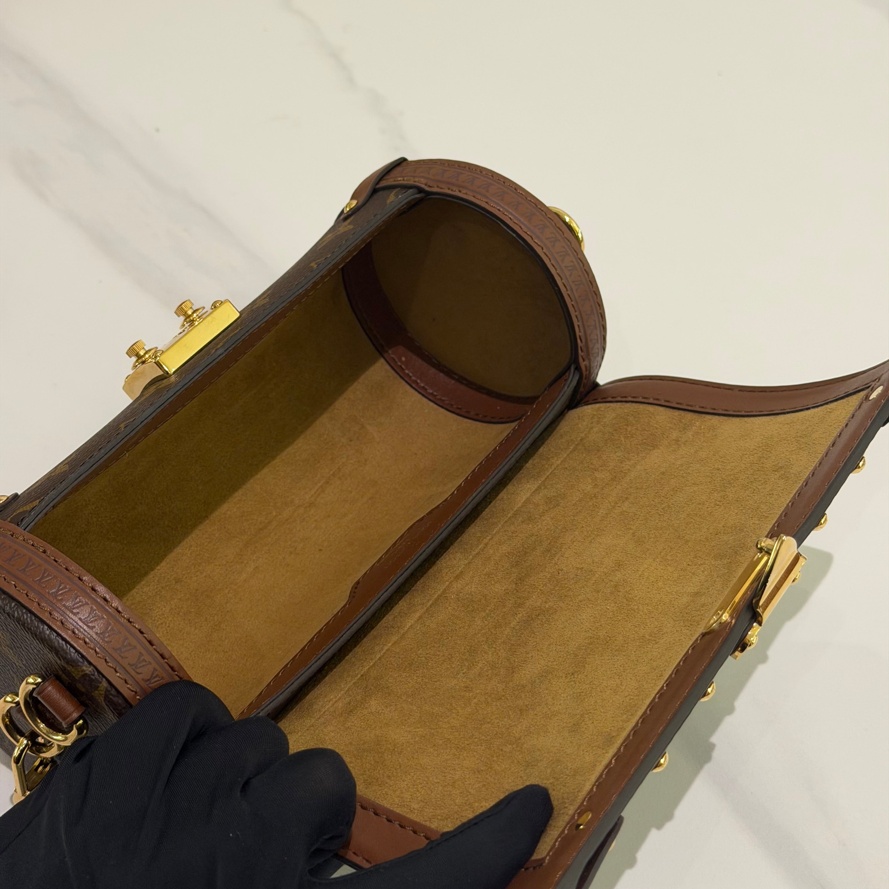 Louis Vuitton Papillon Monogram Barrel Bag (Chip Model)