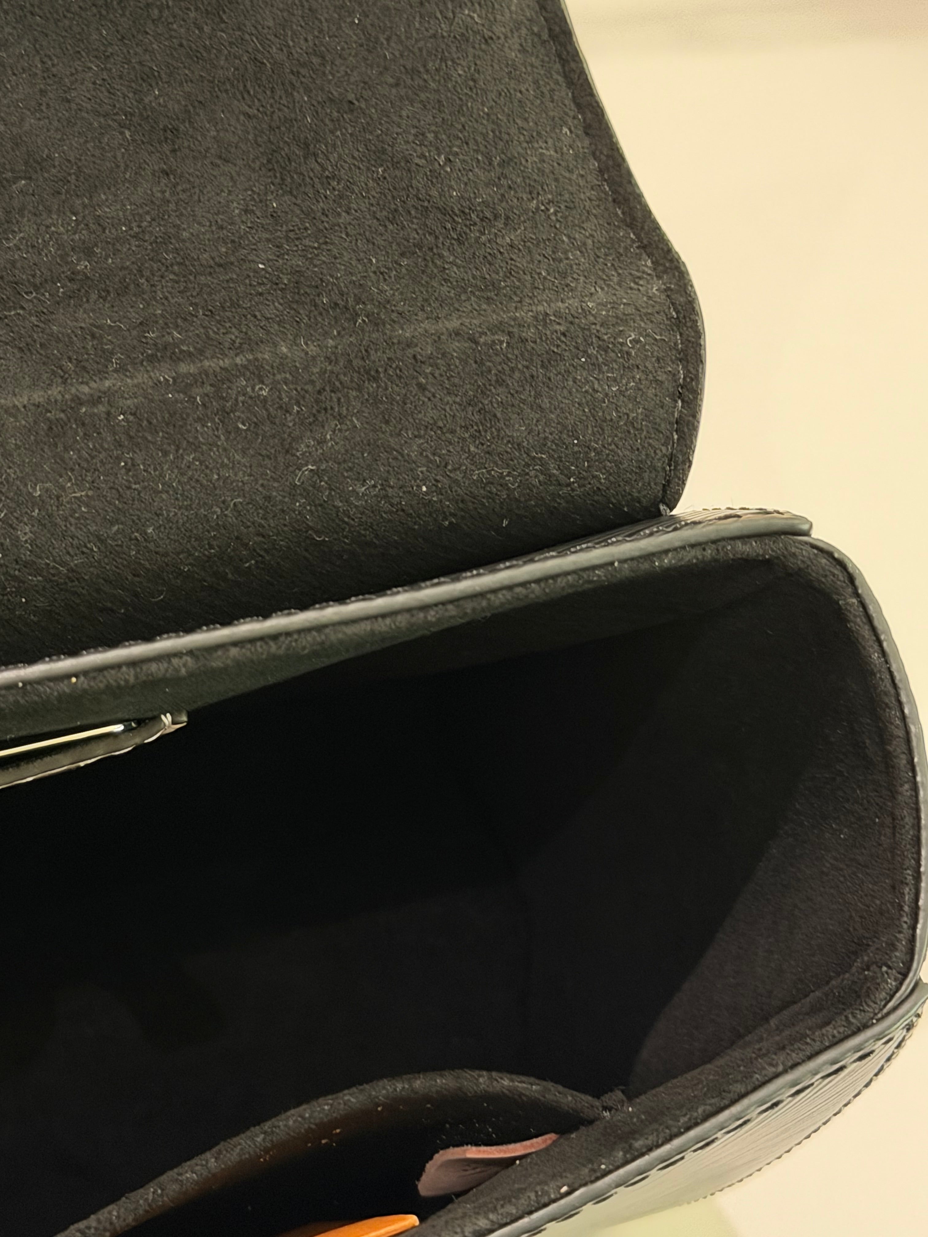 Louis Vuitton Twist Black &amp; Pink Medium Shoulder Crossbody Bag