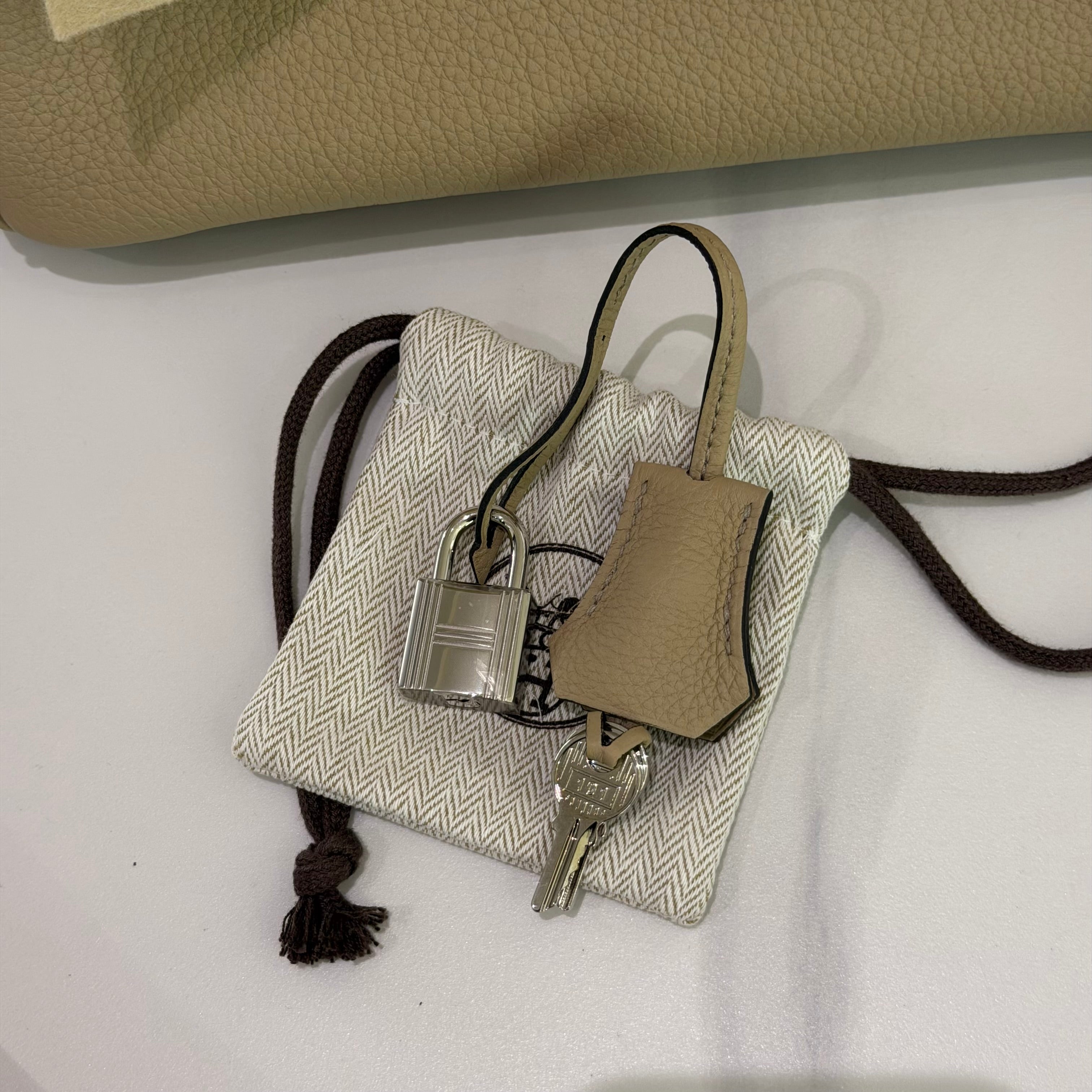 Hermes Birkin 25 Trench with Gold Hardware (Stamp K)