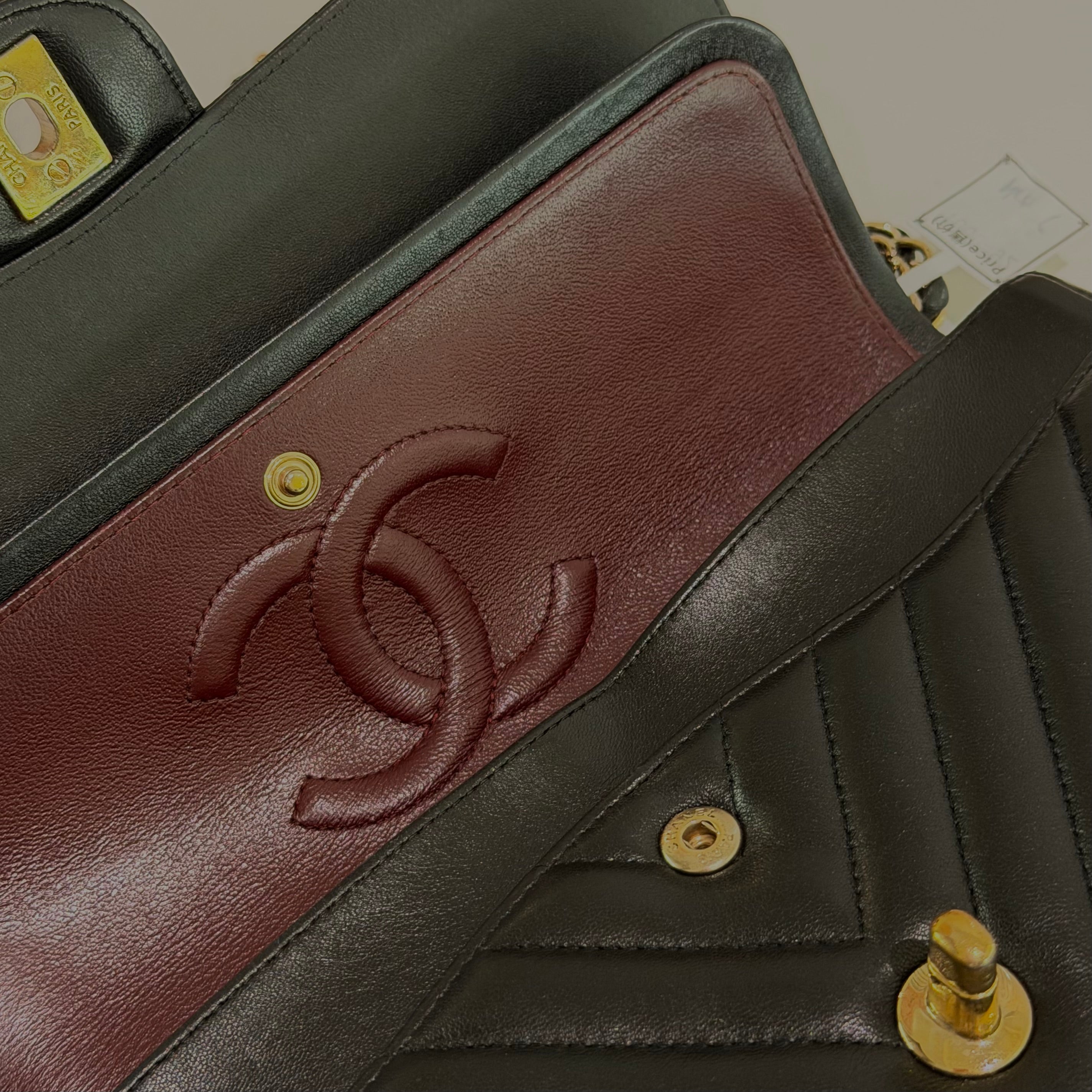 CHANEL CLASSIC FLAP MEDIUM V-QUILTED LAMBSKIN (LASER MODEL)