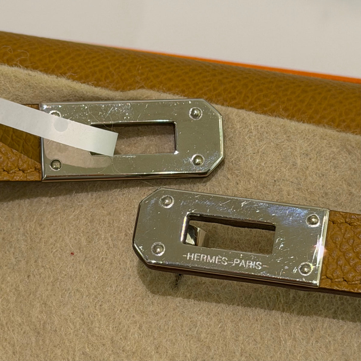 Hermès Kelly To Go Sesame with Palladium Hardware (Stamp Y) | HERMES