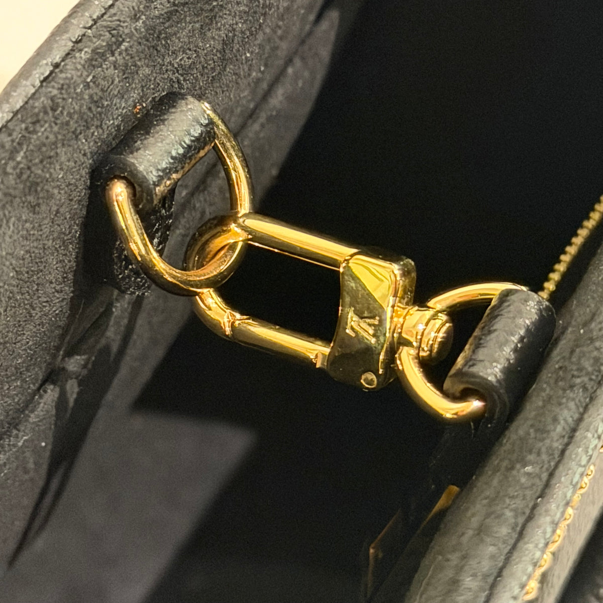 Louis Vuitton Onthego PM Black Studded Embroidery Limited Edition (Chip Model)