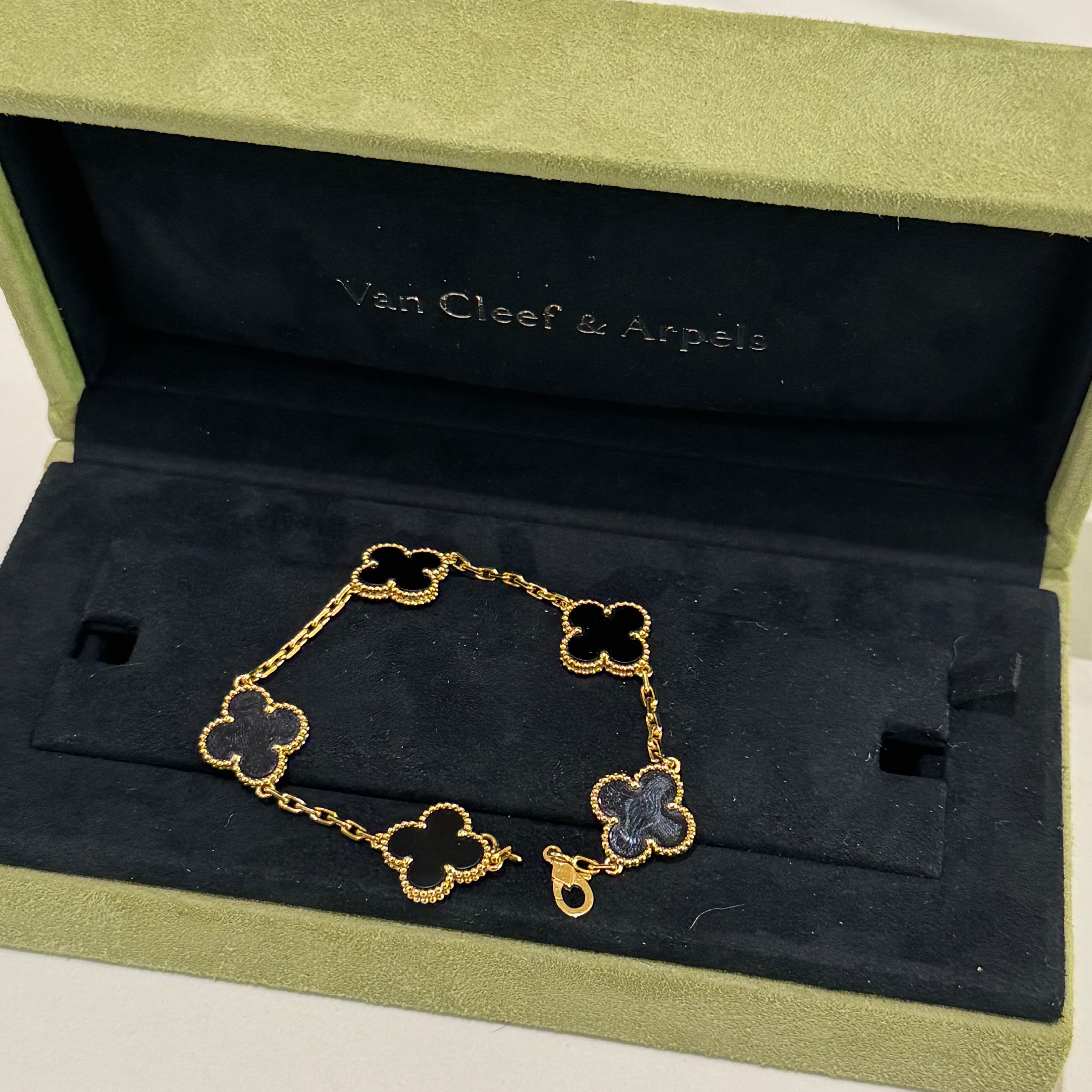 VAN CLEEF & ARPELS VINTAGE ALHAMBRA 5-MOTIF BRACELET BLACK ONYX