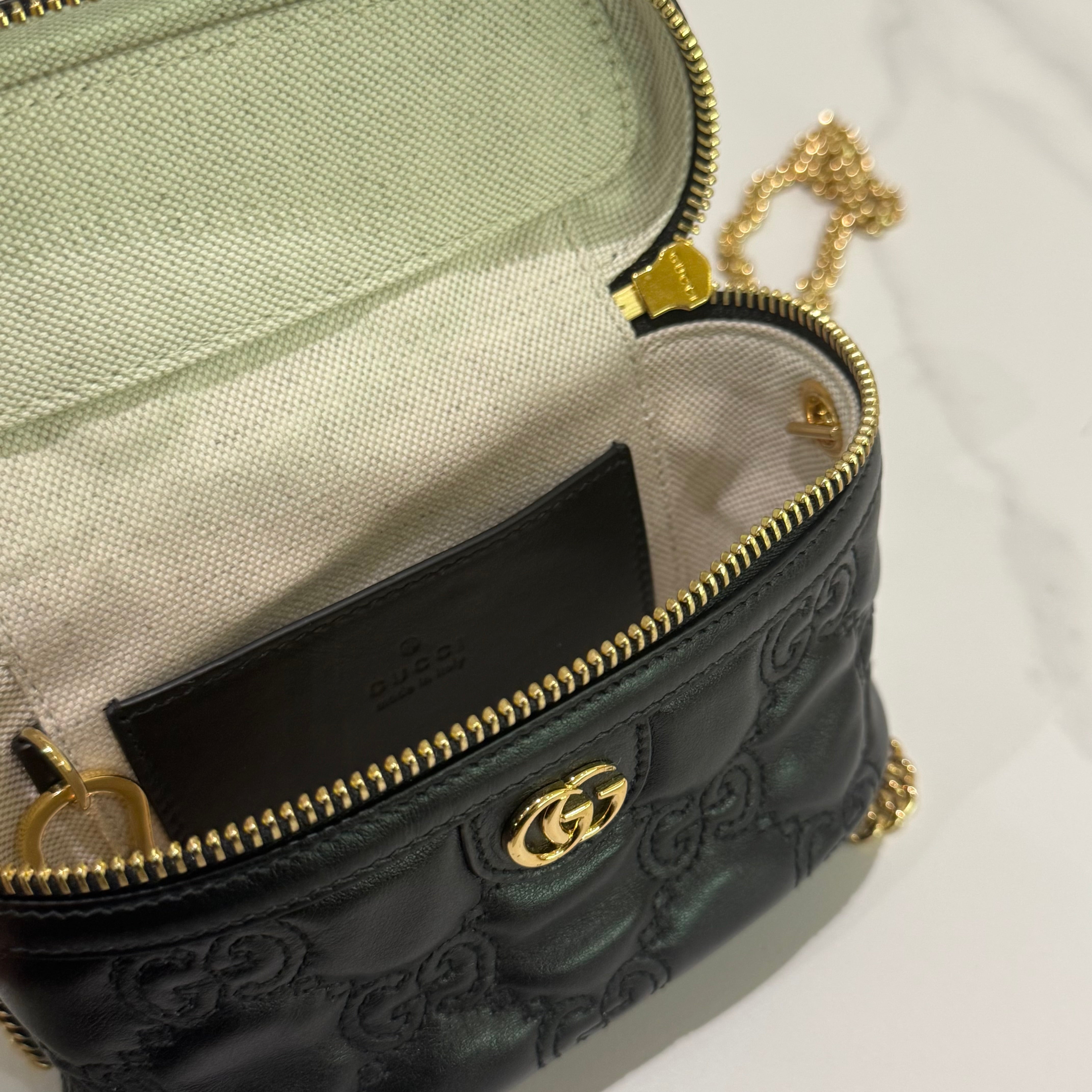 GUCCI GG MATELASSÉ BLACK MINI COSMETIC CASE