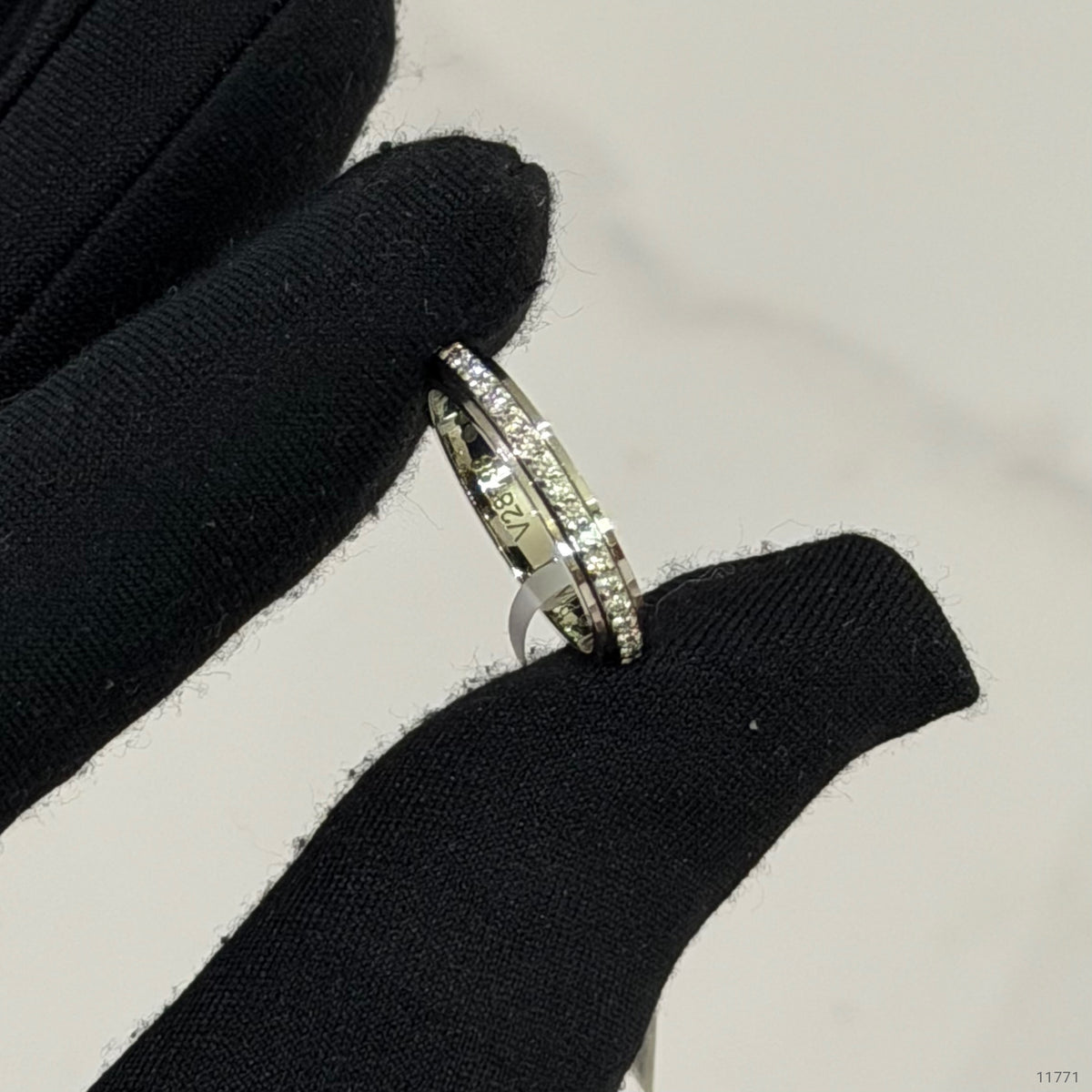 Piaget Possession Rotating 18K White Gold Ring | PIAGET