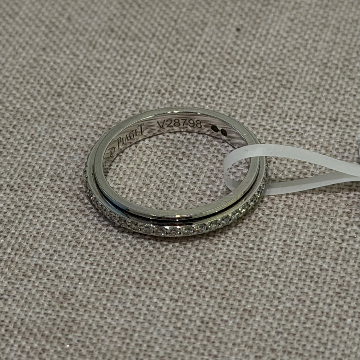 Piaget Possession Rotating 18K White Gold Ring | PIAGET