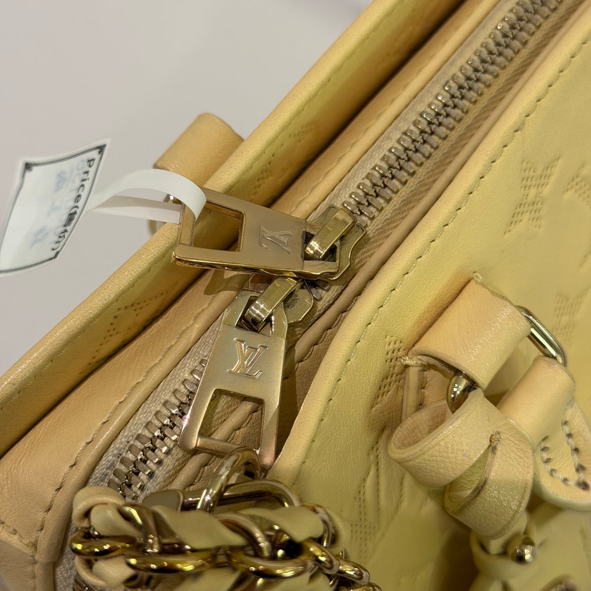 Louis Vuitton Onthego East West Cream Yellow Monogram Embossed Tote | LOUIS VUITTON